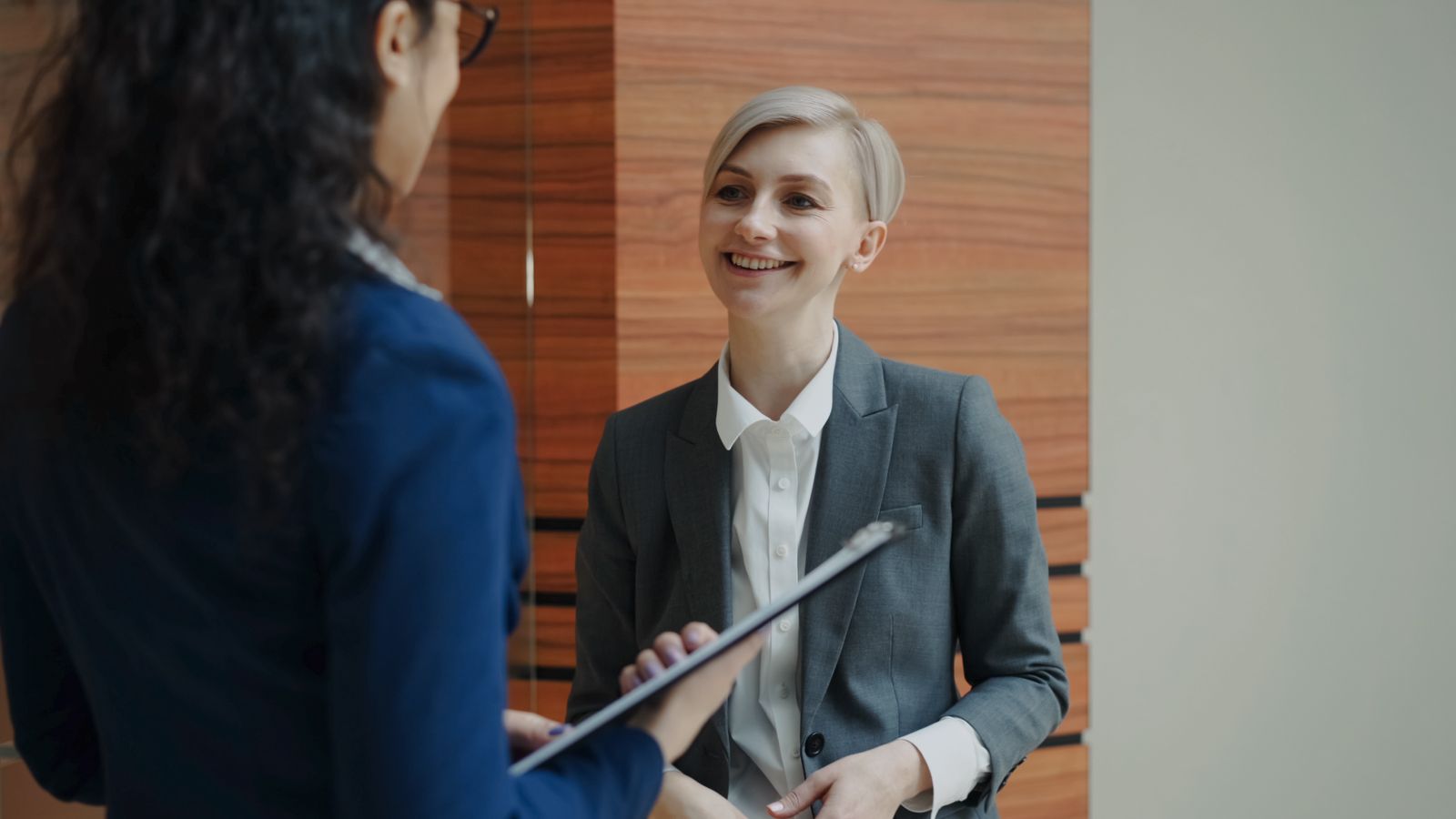 Métiers qui recrutent sans expérience ? à consulter